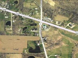 1215 N Warren Rd, Huntington, IN 46750