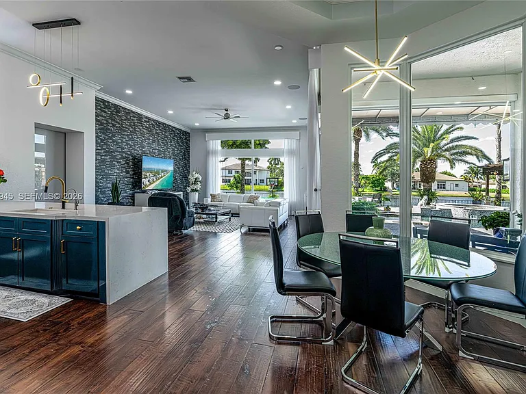 15253 SW 40th St — Photo 9
