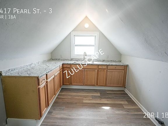 3rd image of 2417 Pearl St APT 3