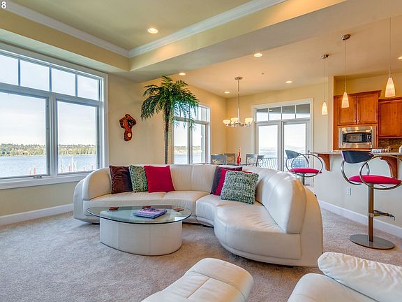 5th image of 707 N Hayden Island Dr Unit 315