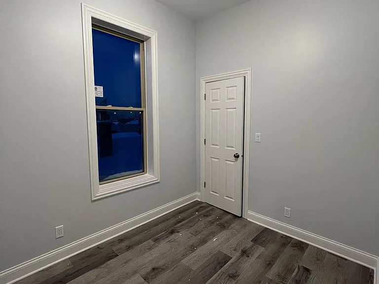 1853 S Western Ave #2F — Photo 3