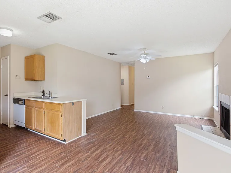 11739 Spring Clb — Photo 10