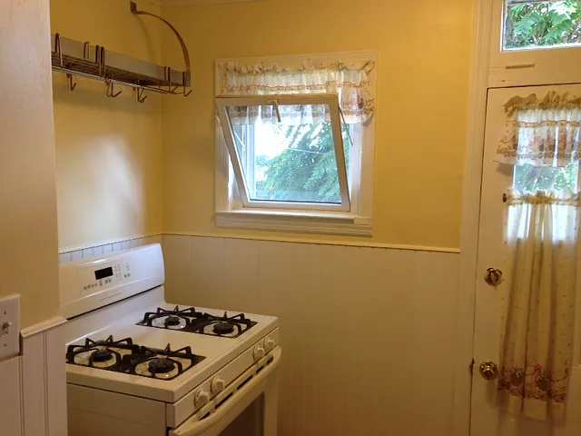 2807 Sunset Dr — Photo 6