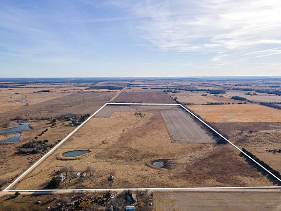 2nd image of 11943 Jade Rd