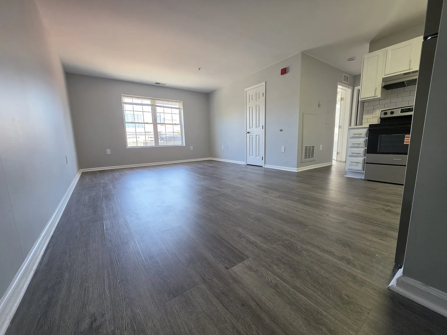 1 bed, $1,350 — Photo 1