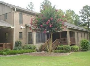 731 Ridgewood Dr, Starkville, MS 39759