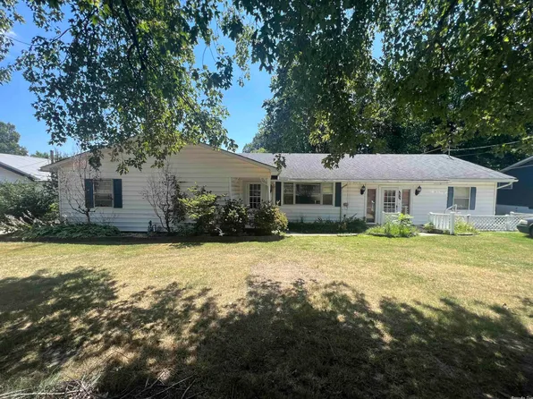 896 S 12th Ave, Piggott, AR 72454