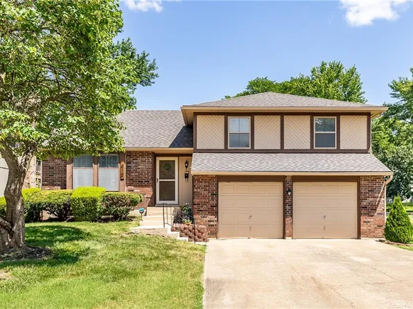 412 E 90th St, Kansas City, MO 64131