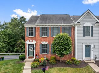 246 Overlook Ct, Coraopolis, PA 15108