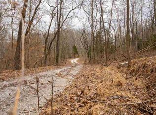 2240 Hammett Hill Rd, Bowling Green, KY 42101