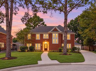 7407 Knoll Cliff Ct, Houston, TX 77095