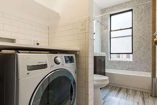 Rented by Dixon Advisory USA Inc. | media 38