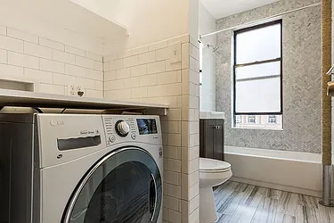 Rented by Dixon Advisory USA Inc.