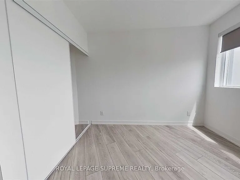 159 Wellesley St E #1508 — Photo 15