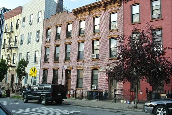 Rented by Douglas Elliman | media 37