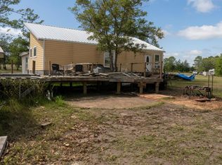 240 Pine Valley Dr, Paige, TX 78659