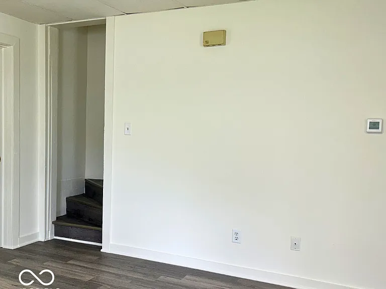 814 Powell St — Photo 20