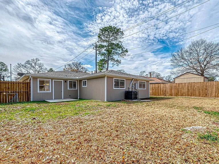 8619 Valley Meadow Dr — Photo 34
