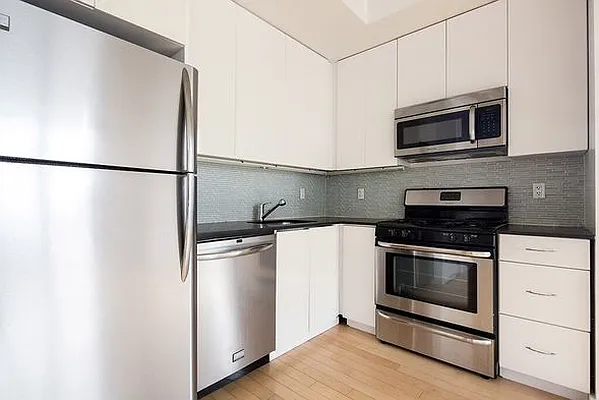 Rented by Bold New York | media 2