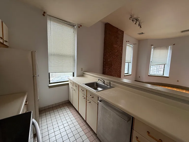 40 Worcester Sq #5 — Photo 7