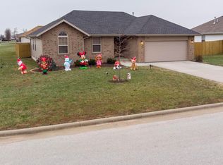 117 Walnut Ave, Rogersville, MO 65742