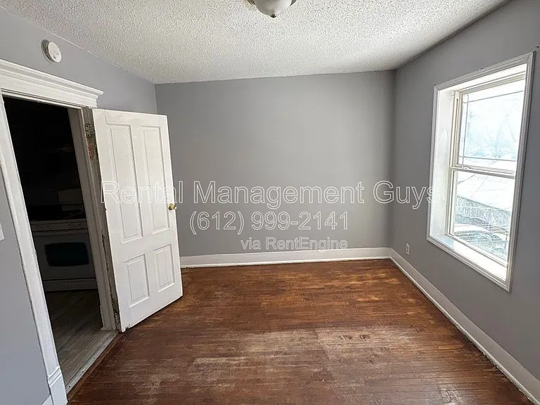 2931 Bryant Ave N #2 — Photo 42