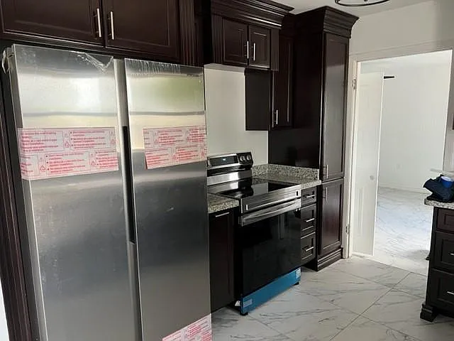 4 bed, 2.5 bath, 1777 sqft, $1,800 — Photo 3