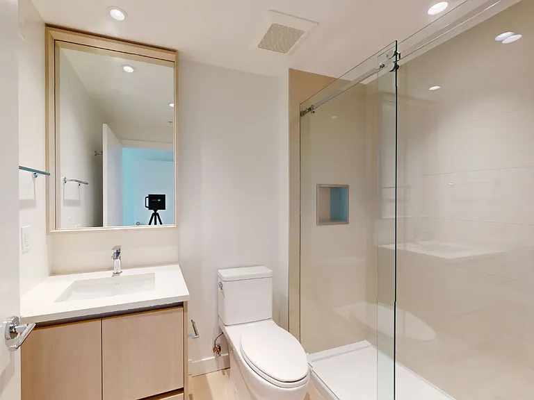 3619 Arbutus St — Photo 37