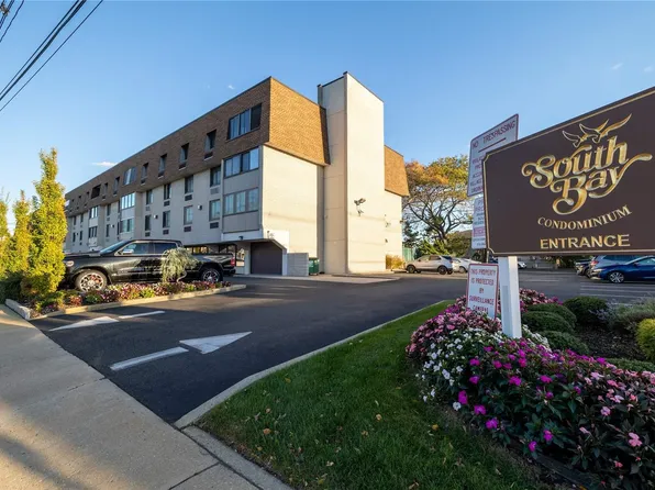 31 Casino Street #1D, Freeport, NY 11520