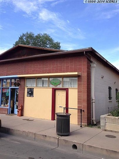 1st image of 511 N Bullard St