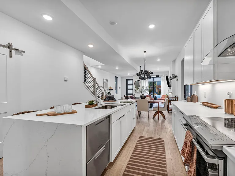 805 Brayton Ave — Photo 19