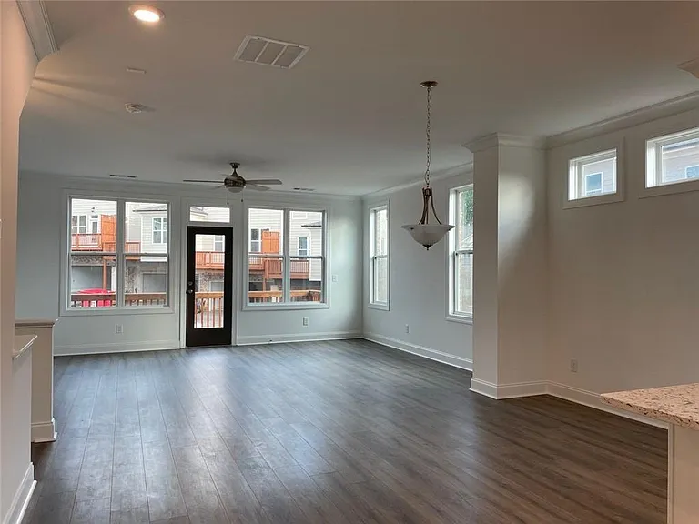3504 Benedict Pl — Photo 4