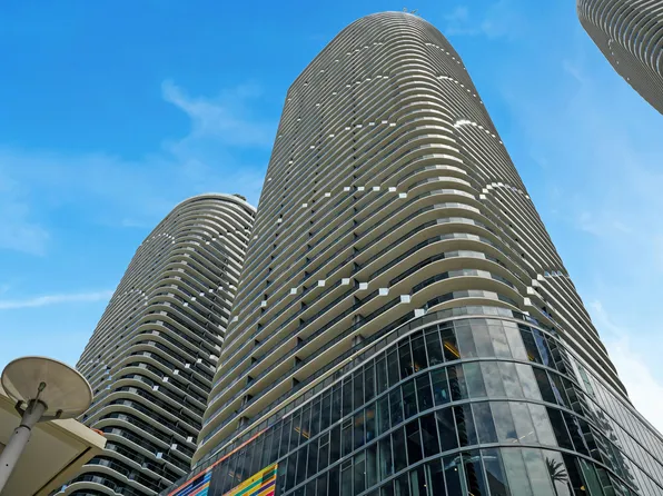 55 SW 9th Street #3504, Miami, FL 33130