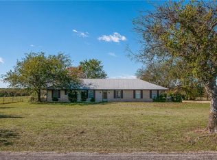 820 Lone Elm Rd, Waxahachie, TX 75167