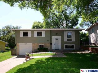 9627 Ohio St, Omaha, NE 68134