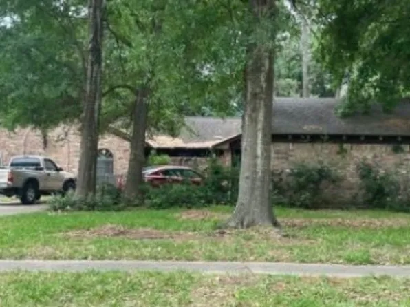 4211 Black Locust Dr, Houston, TX 77088