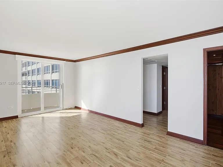 5555 Collins Ave #12N — Photo 32