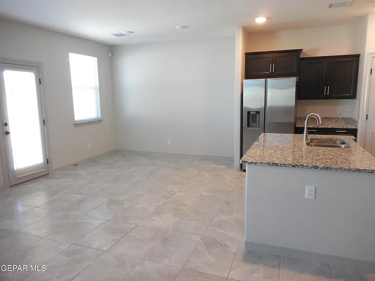 12817 Giovanni Grajeda Ave — Photo 10