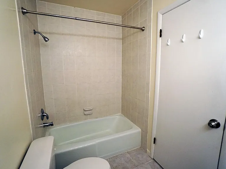 6S546 Sussex Rd — Photo 37