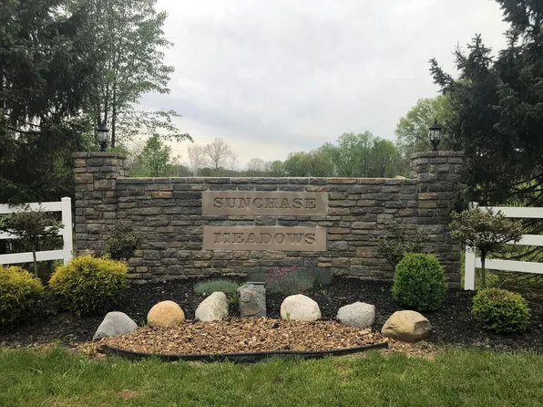 2800 Sunchase Blvd, Burlington, KY 41005