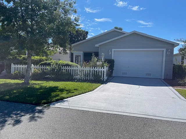 2340 Pickens Pl — Photo 5