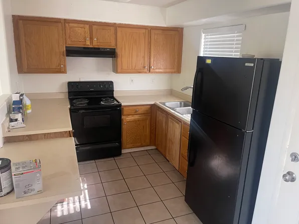 840 King Richard Ave, Las Vegas, NV