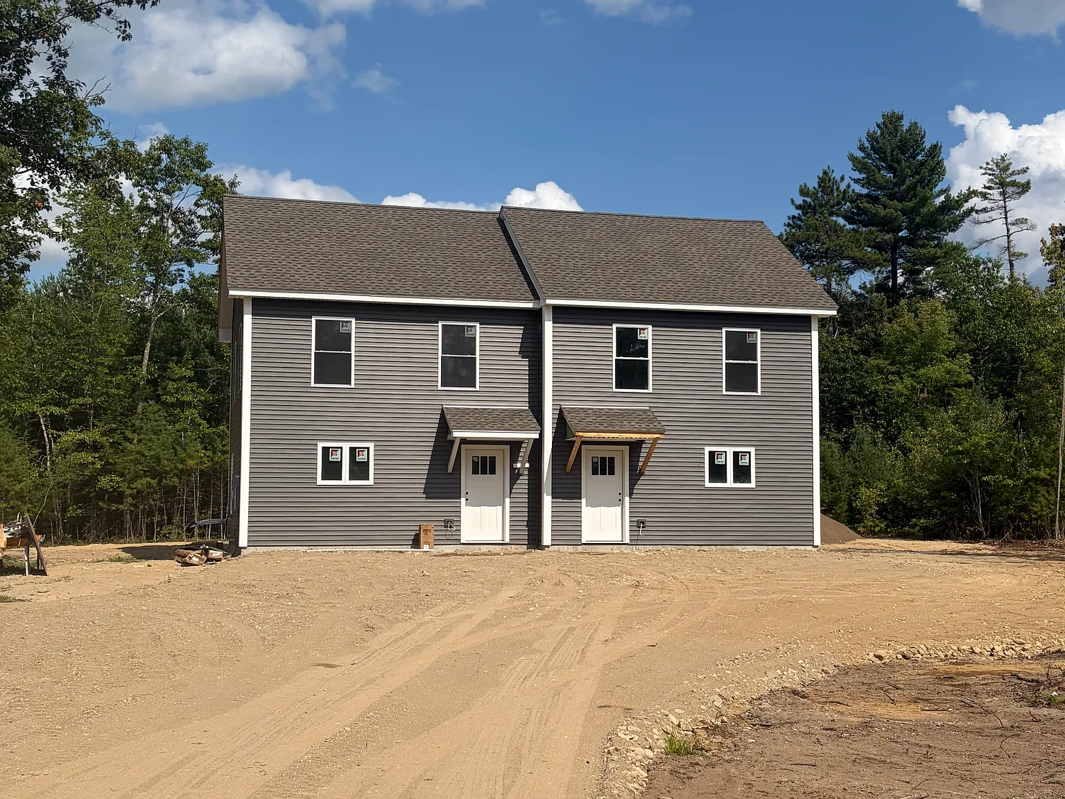 2 bed, 1.5 bath, 1092 sqft, $2,400 — Photo 1