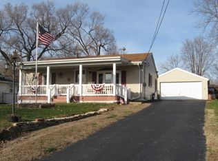 329 Margaret Dr, Creve Coeur, IL