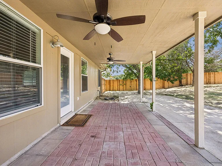 500 Millington Ln — Photo 6