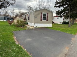 46 Alice Ln, Brockport, NY 14420