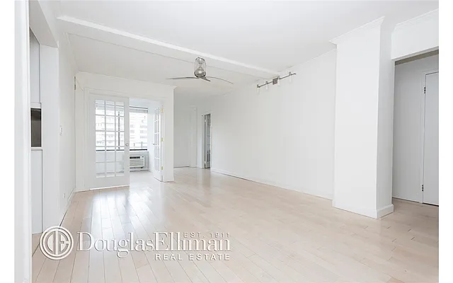 Rented by Douglas Elliman | media 23