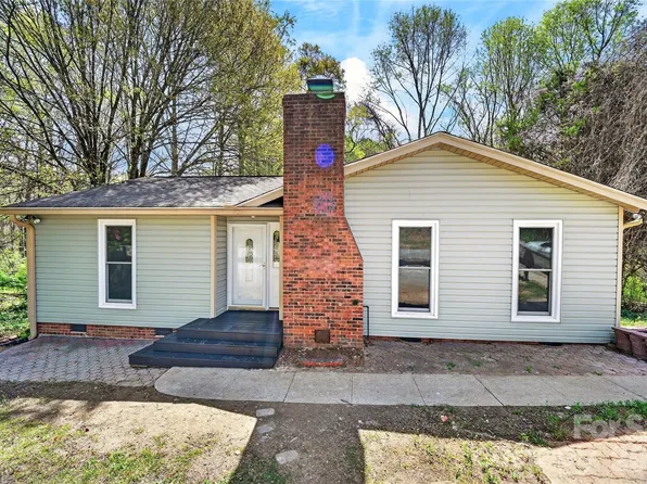 1919 Oak Hollow Rd, Gastonia, NC 28054