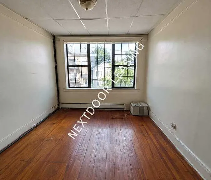 11 Grant Ave #2 — Photo 7