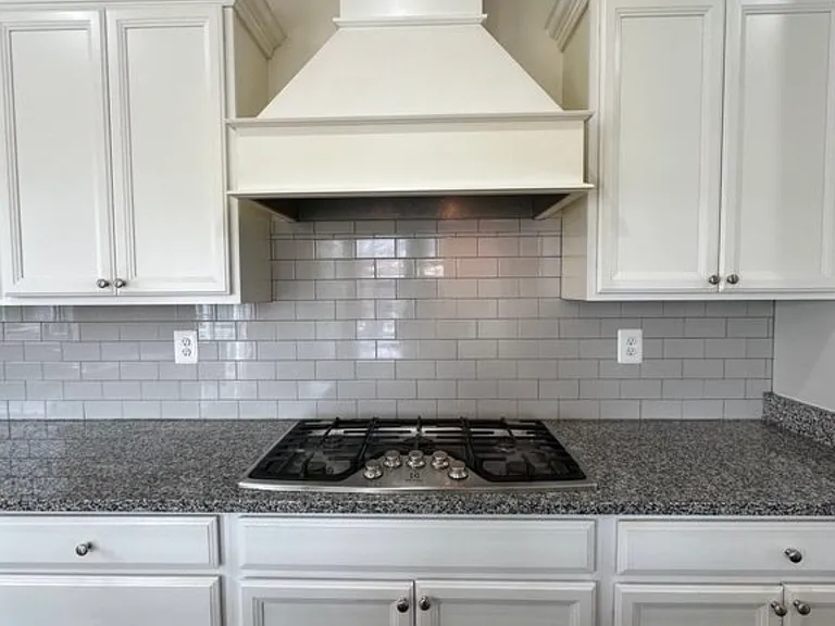 7154 Beaumont Pl — Photo 17